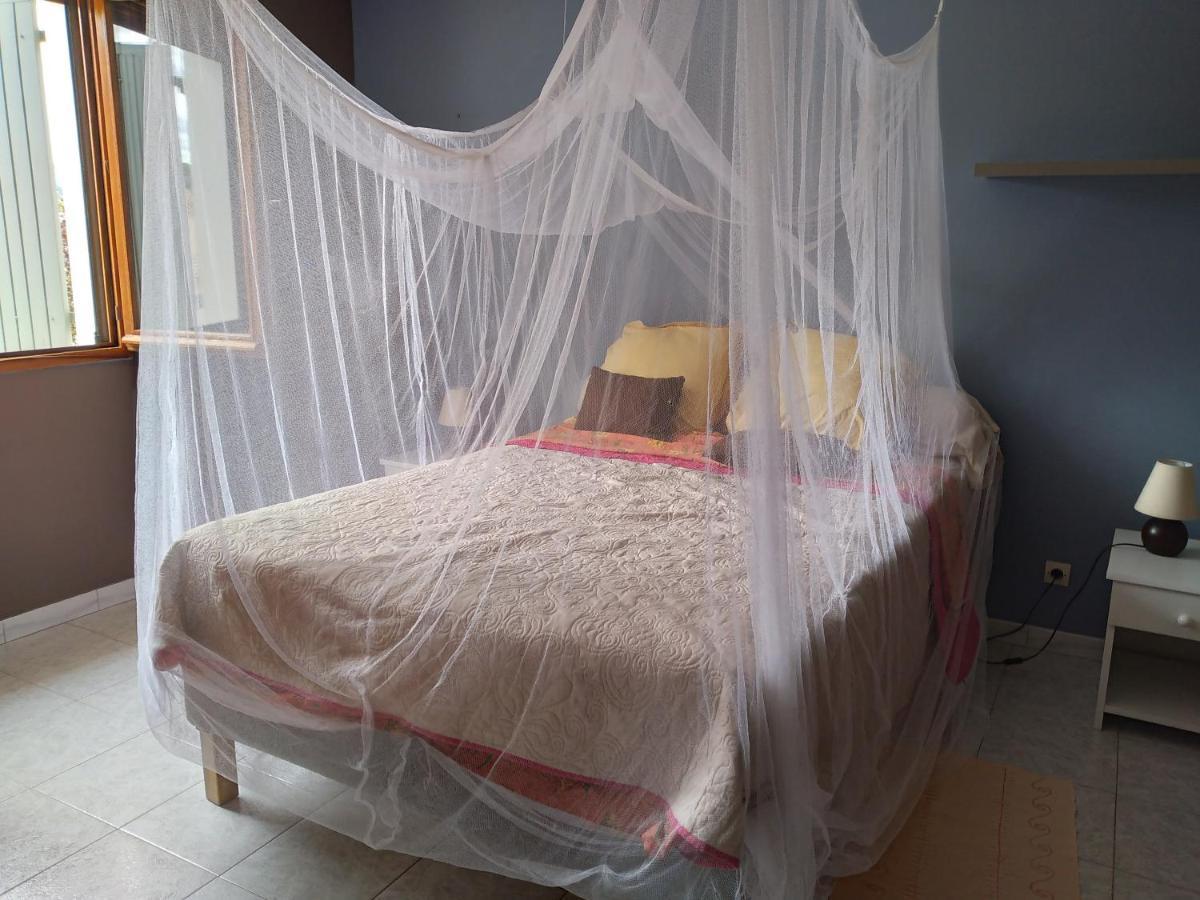 Chambre Soleiade Laroque  Eksteriør bilde